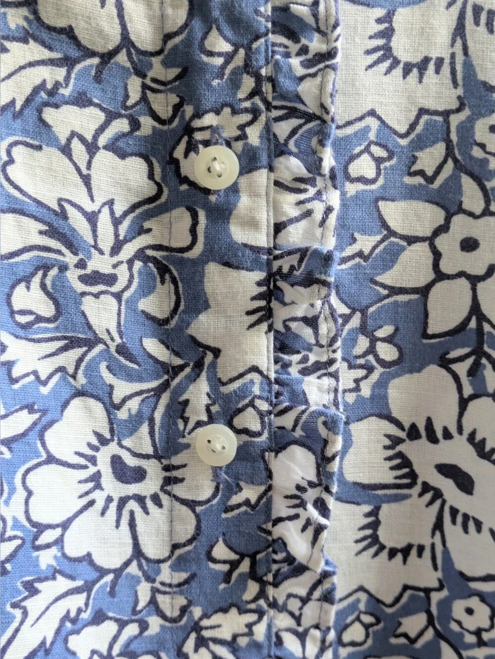 NWOT...J Crew Blue Floral Ruffled Button-Front Linen Blend Top Size Small